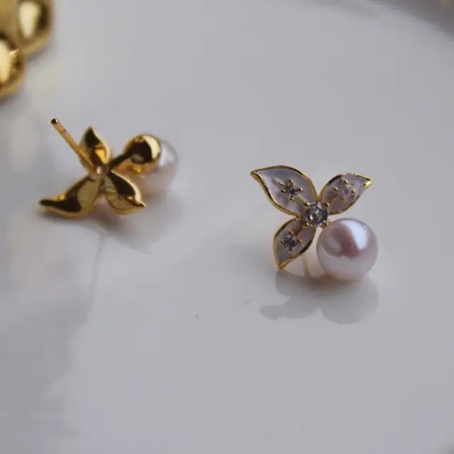 Fairy Light Pearl Earrings for Women 2024