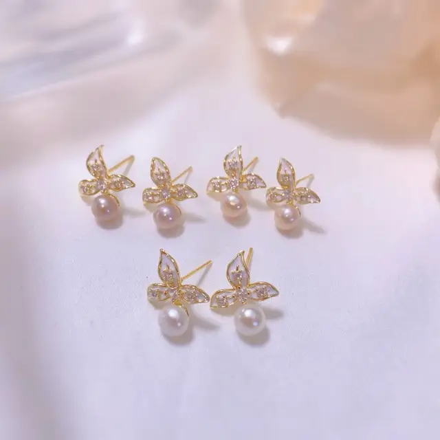 Fairy Light Pearl Earrings for Women 2024