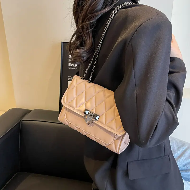 Pink Quilted Chain Messenger Bag for Women - Image 8