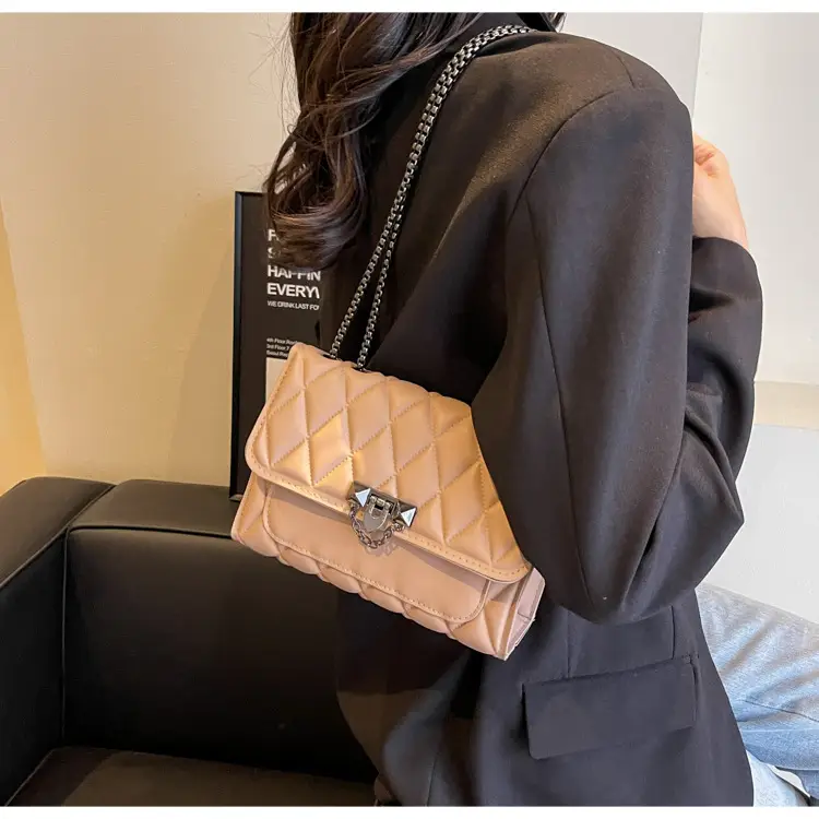 Pink Quilted Chain Messenger Bag for Women — feature 15