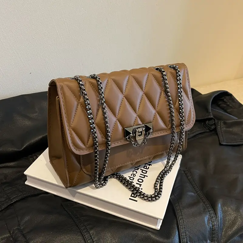 Pink Quilted Chain Messenger Bag for Women - Image 4