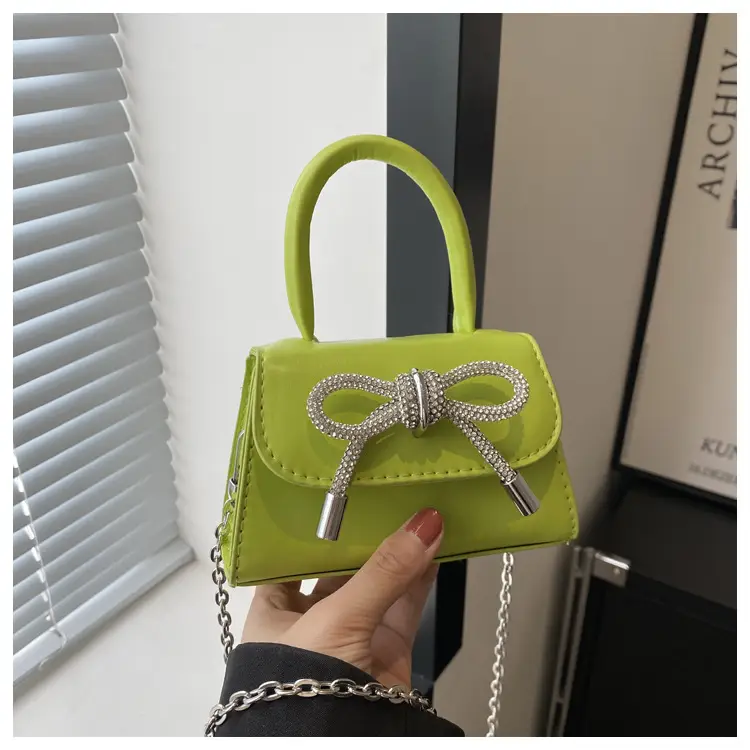 Candy Brown Bow Knot Patent Leather Shoulder Bag — feature 10