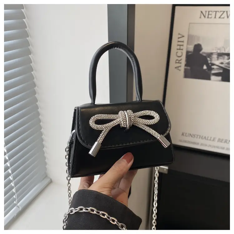 Candy Brown Bow Knot Patent Leather Shoulder Bag — feature 11