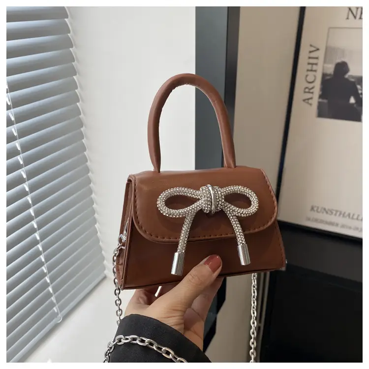 Candy Brown Bow Knot Patent Leather Shoulder Bag — feature 14