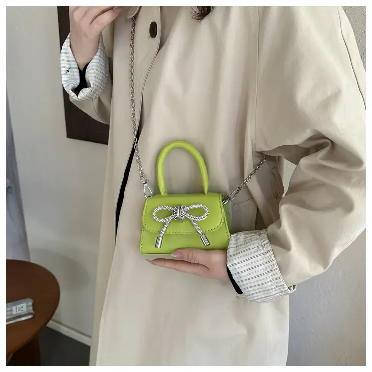 Candy Brown Bow Knot Patent Leather Shoulder Bag — feature 23