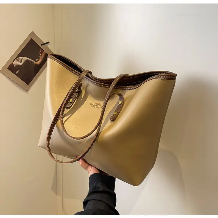 Black Women's Large Capacity Tote Bag 2026 — feature 38