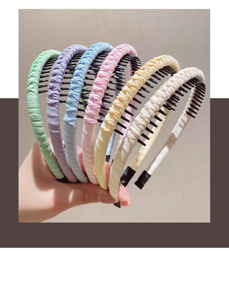 Women's Braided Skull Top Hairpin Headband with Teeth — feature 5