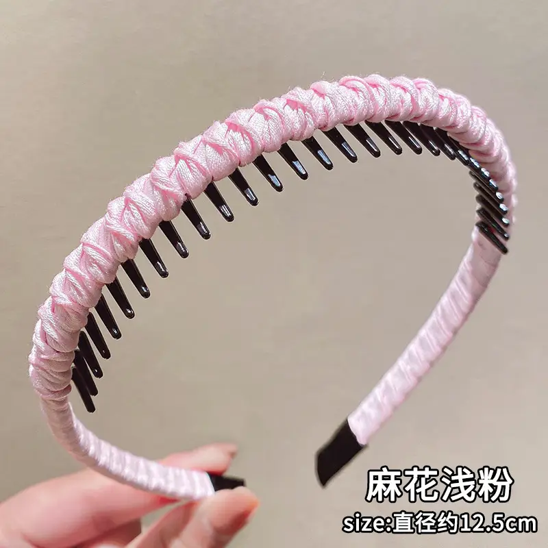 Women's Braided Skull Top Hairpin Headband with Teeth - Image 10