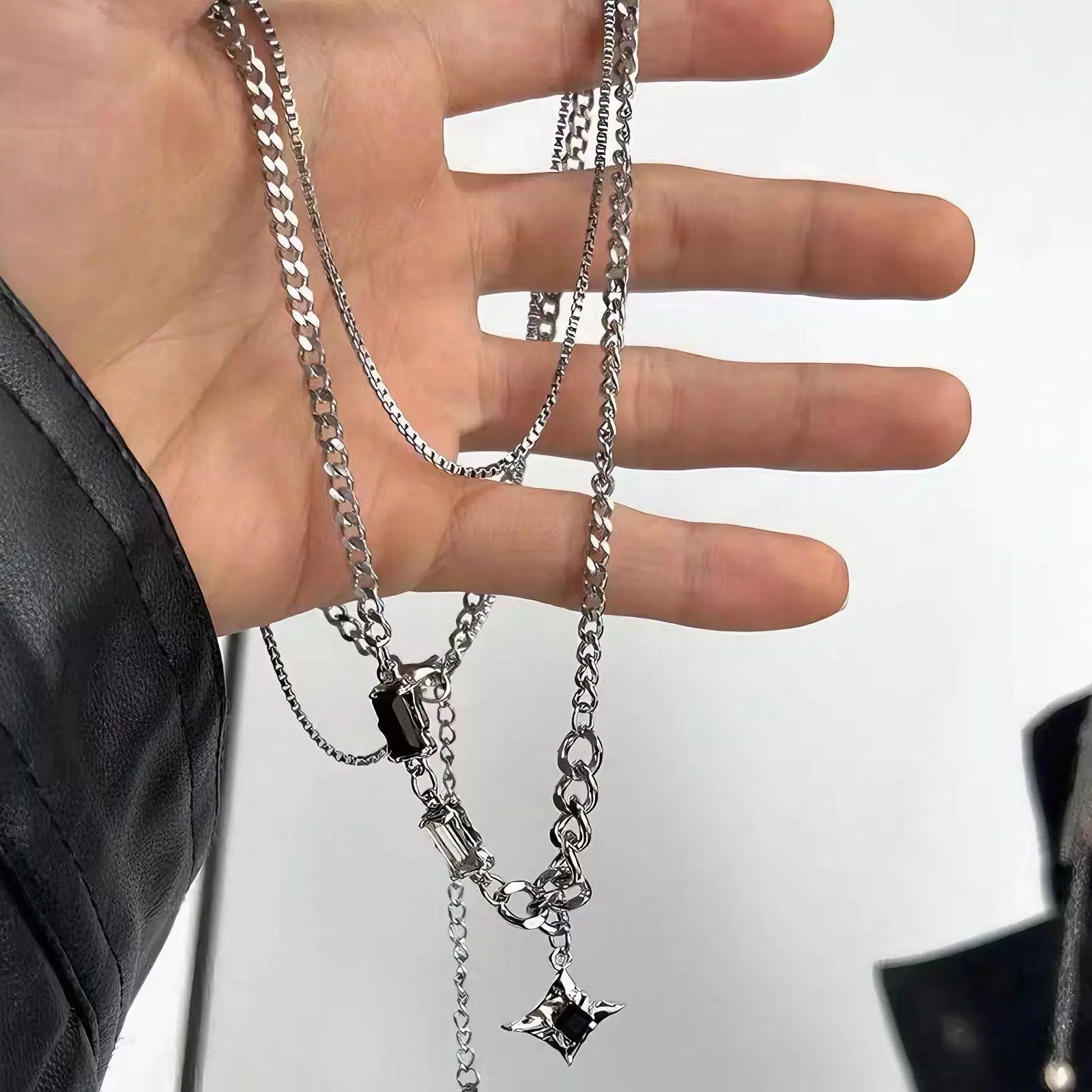 Star Double-Layer Necklace Men's Trendy Sweater Chain Accessible Luxury Niche Design — feature 6