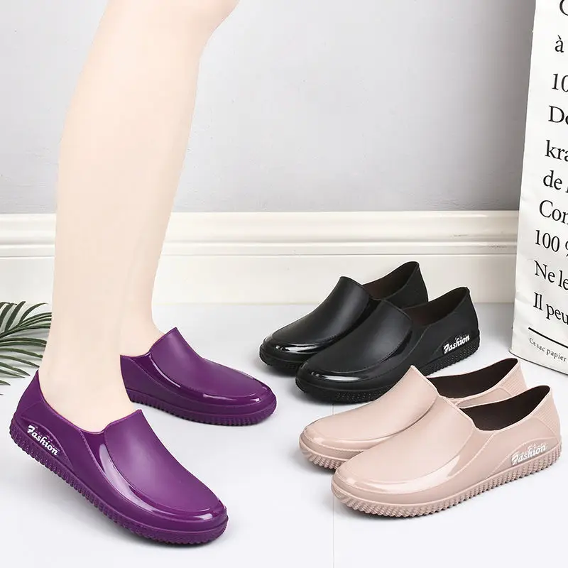 Women's low-top short low-cut rain boots waterproof integrated rubber shoes with fixed plush non-slip fashionable work rain boots - Image 9