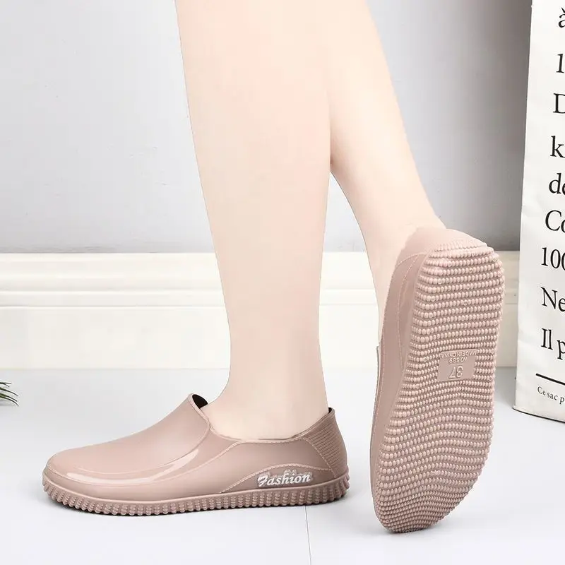 Women's low-top short low-cut rain boots waterproof integrated rubber shoes with fixed plush non-slip fashionable work rain boots — feature 3