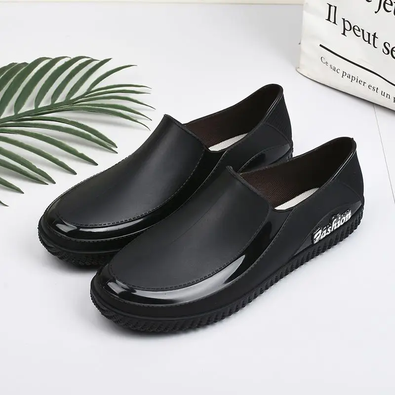 Women's low-top short low-cut rain boots waterproof integrated rubber shoes with fixed plush non-slip fashionable work rain boots - Image 3