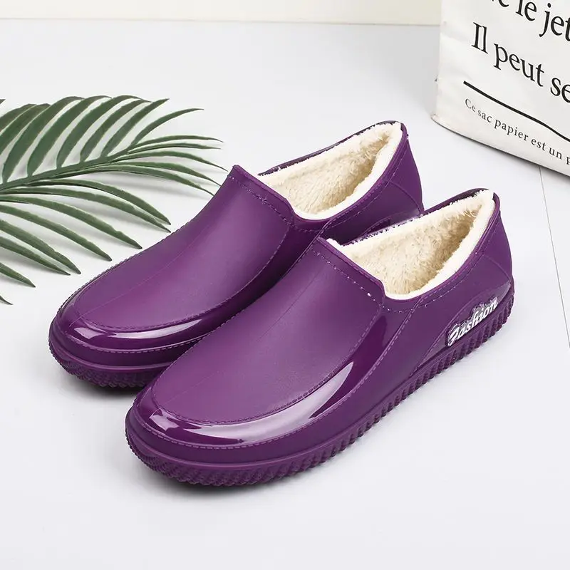 Women's low-top short low-cut rain boots waterproof integrated rubber shoes with fixed plush non-slip fashionable work rain boots - Image 4
