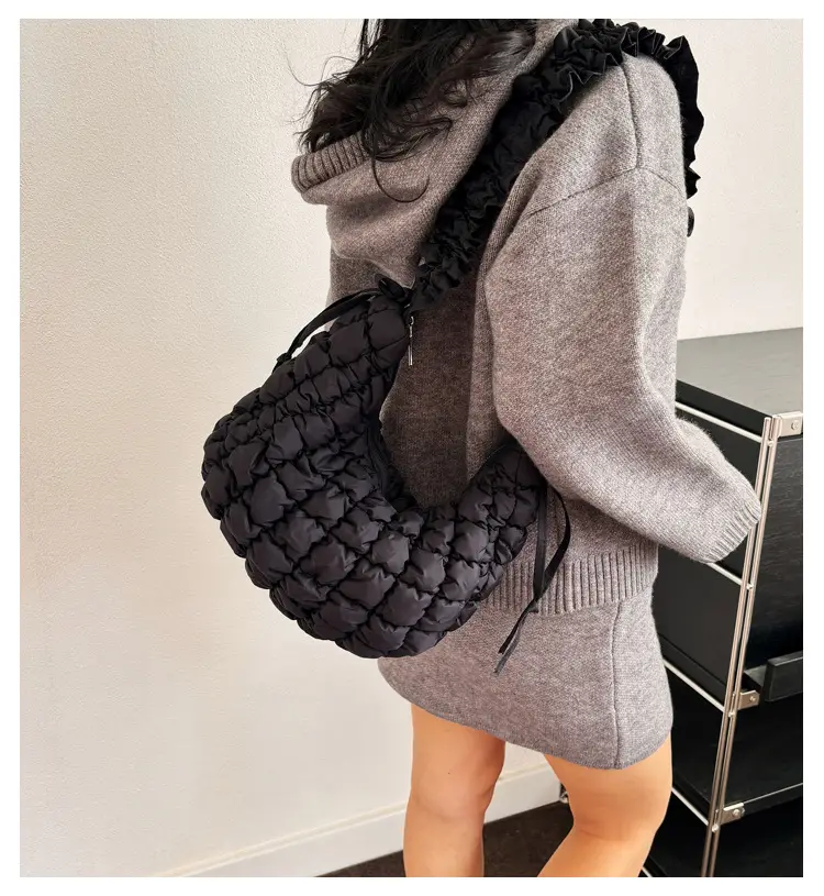 2025 Korean Style Pink Ruffled Shoulder Bag — feature 2