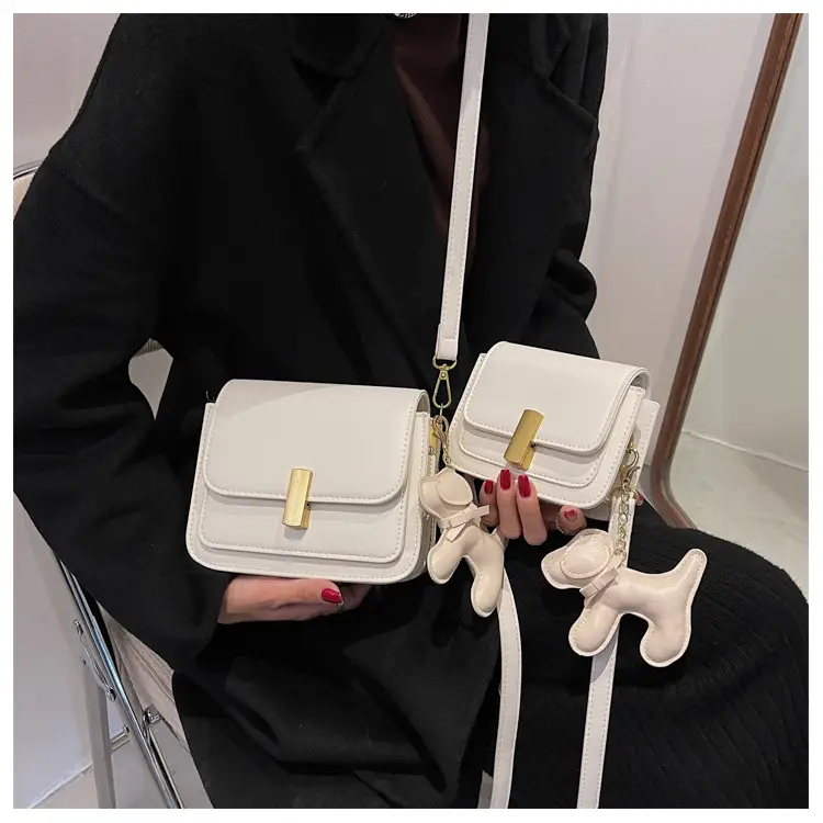 Women's White Rabbit Design Shoulder Bag 2023 — feature 26