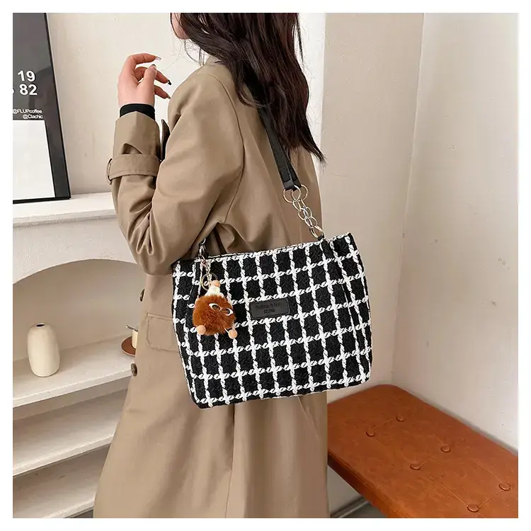 Women Plaid Woolen Shoulder Bag 2024 Winter — feature 16
