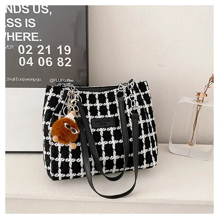Women Plaid Woolen Shoulder Bag 2024 Winter — feature 31
