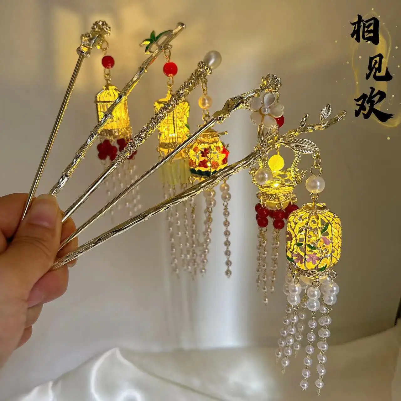Luminous Palace Lantern Hairpin for Women — feature 3