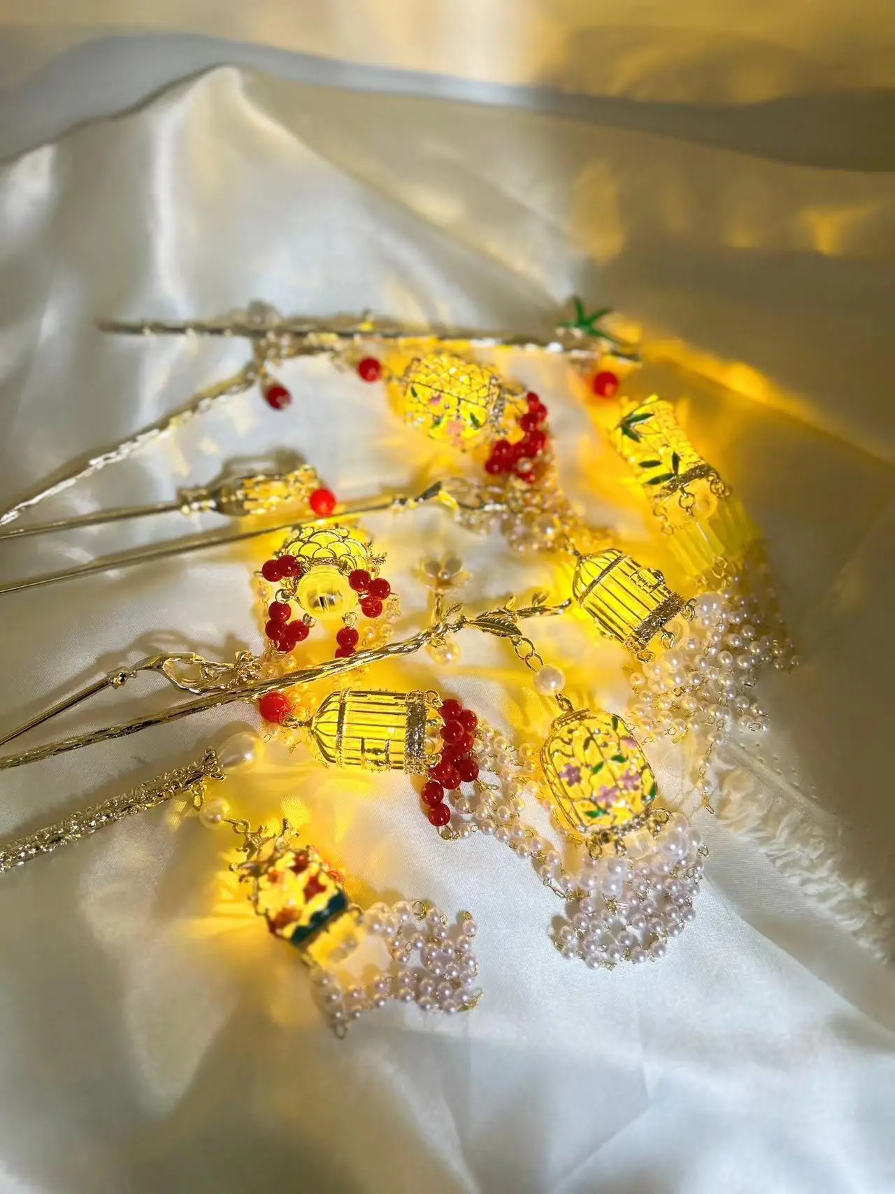Luminous Palace Lantern Hairpin for Women — feature 5