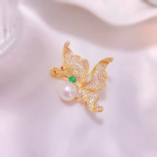 Natural Freshwater Pearl Butterfly Brooch for Women