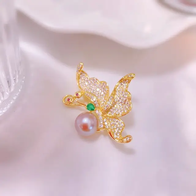 Natural Freshwater Pearl Butterfly Brooch for Women