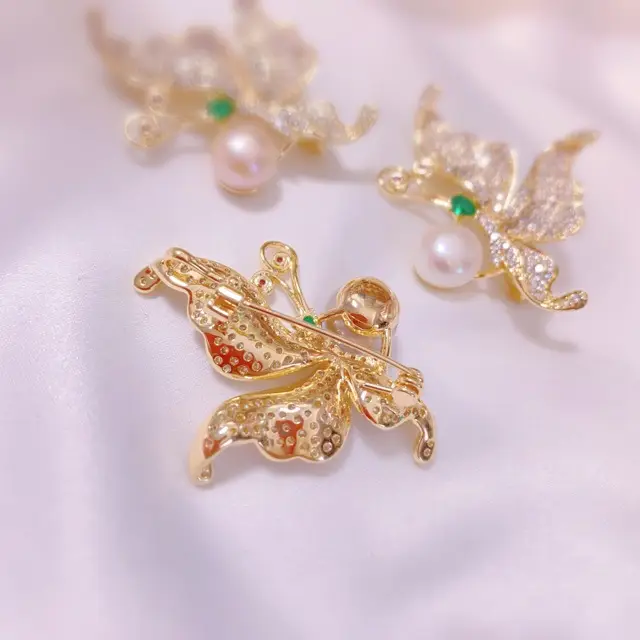 Natural Freshwater Pearl Butterfly Brooch for Women