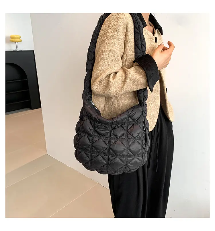 Lightweight Crossbody Bag Women's Rhombus Design — feature 40