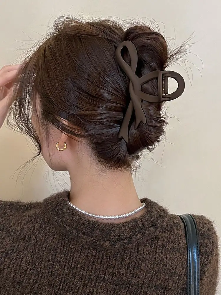 Maillard Frosted Hairpin Bow Clip for Women — feature 11
