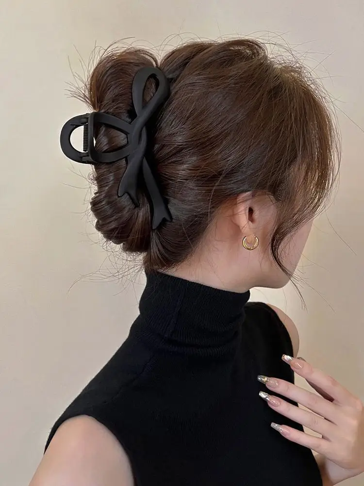 Maillard Frosted Hairpin Bow Clip for Women — feature 9