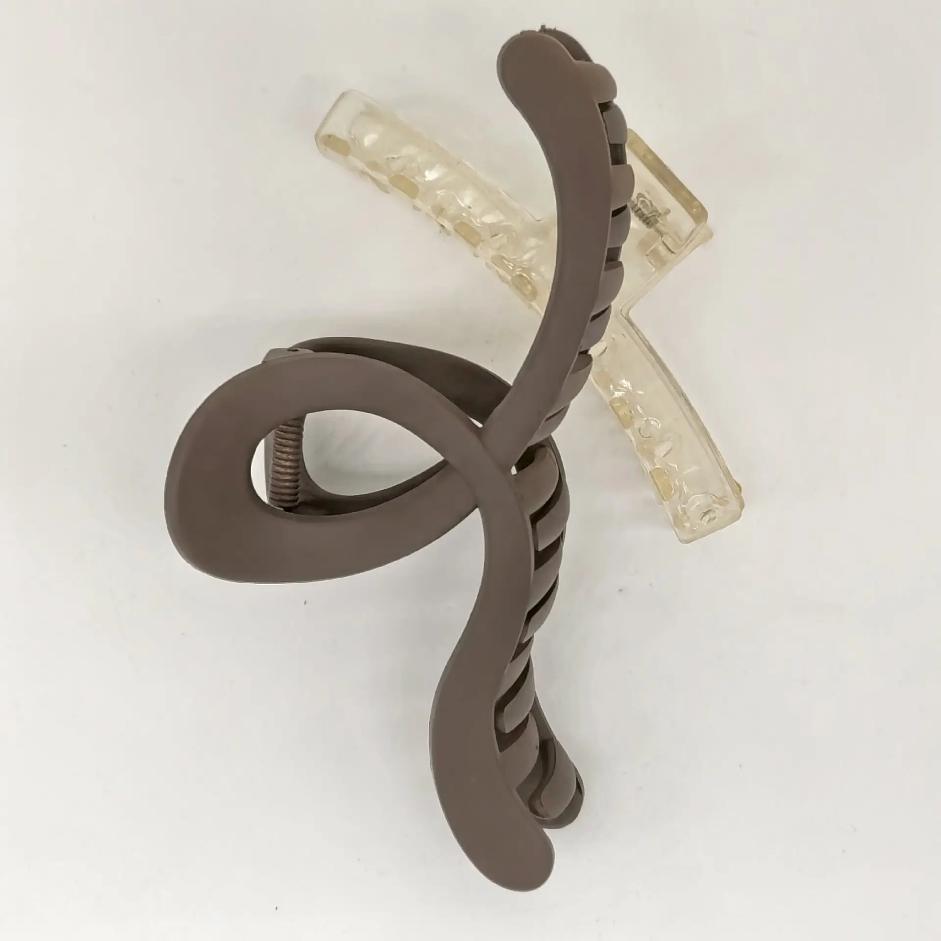 Maillard Frosted Hairpin Bow Clip for Women - Image 3