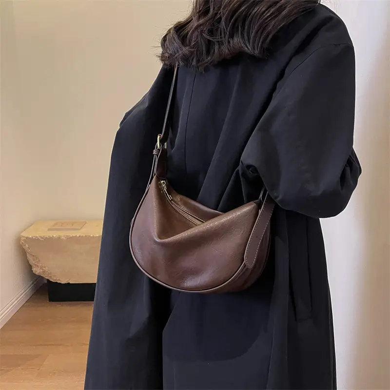 Black Crossbody Bag for Women Large Capacity Korean Style — feature 2