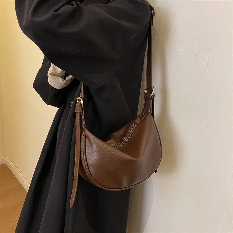 Black Crossbody Bag for Women Large Capacity Korean Style — feature 4
