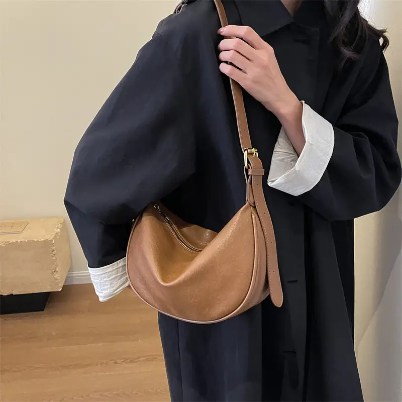 Black Crossbody Bag for Women Large Capacity Korean Style — feature 5