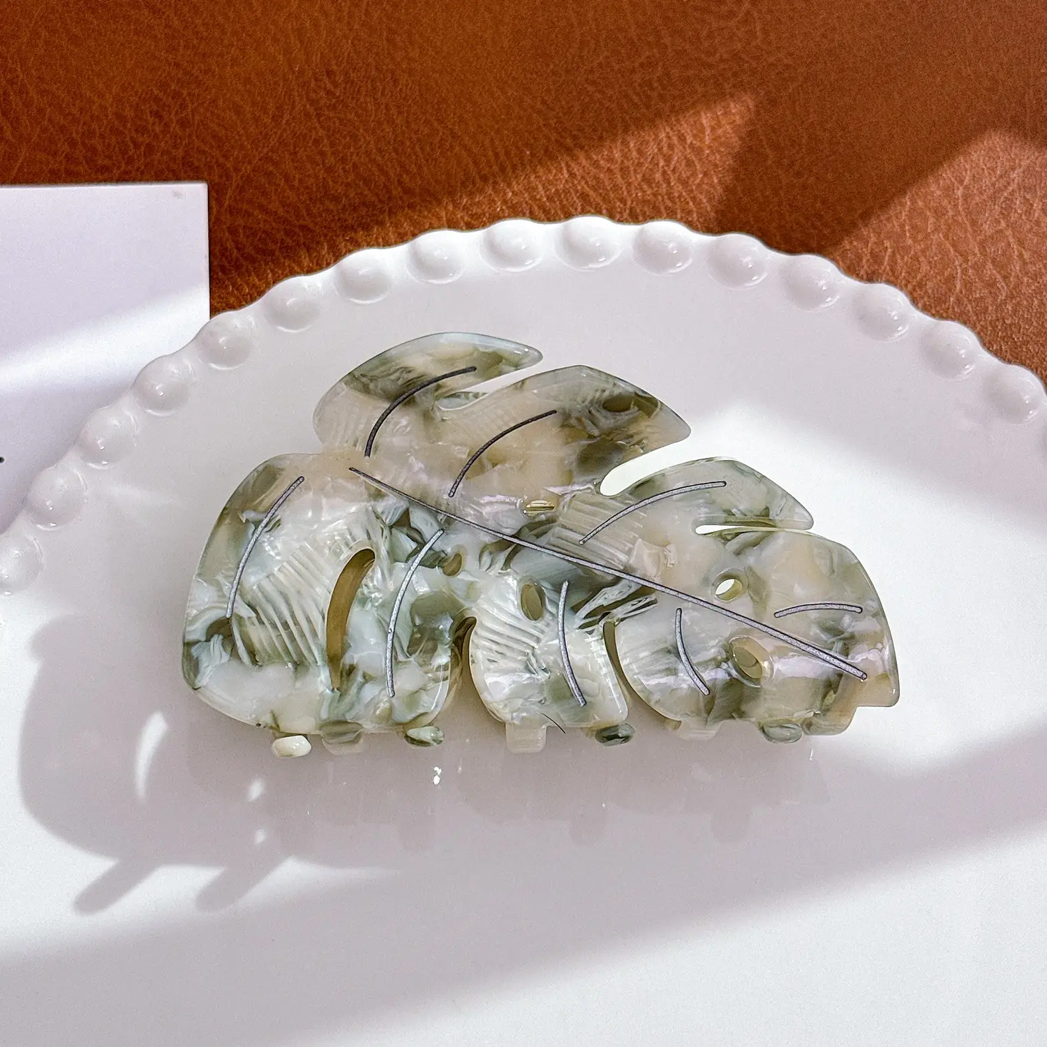 Leaf Hairpin with Shark Clip & Acetate Design