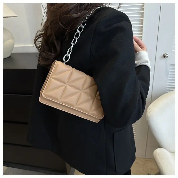 Wholesale Rhombus Embossed Women's Bag Tan Chain — feature 15
