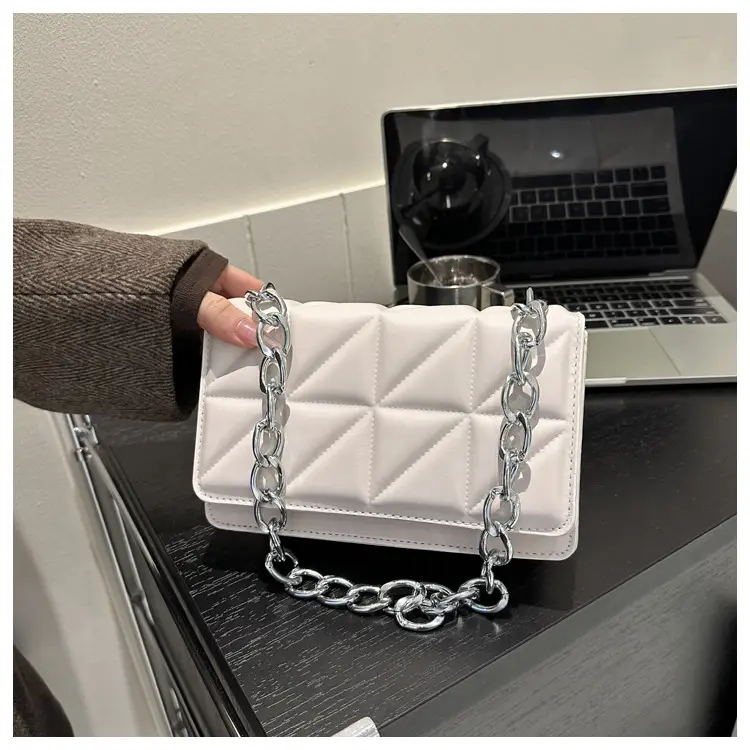 Wholesale Rhombus Embossed Women's Bag Tan Chain — feature 8