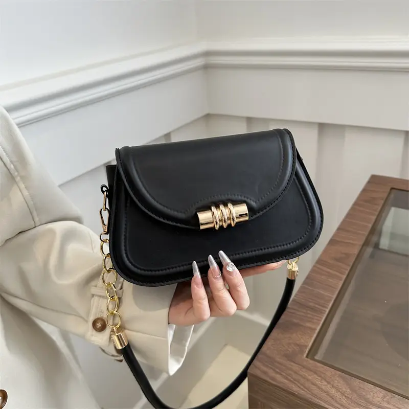 Women's Brown Leather Crossbody Bag with Gold Clasp - Image 5