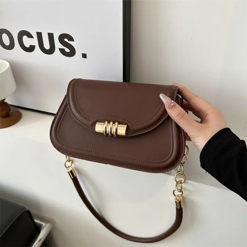 Women's Brown Leather Crossbody Bag with Gold Clasp - Image 6