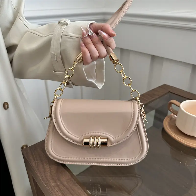 Women's Brown Leather Crossbody Bag with Gold Clasp - Image 8