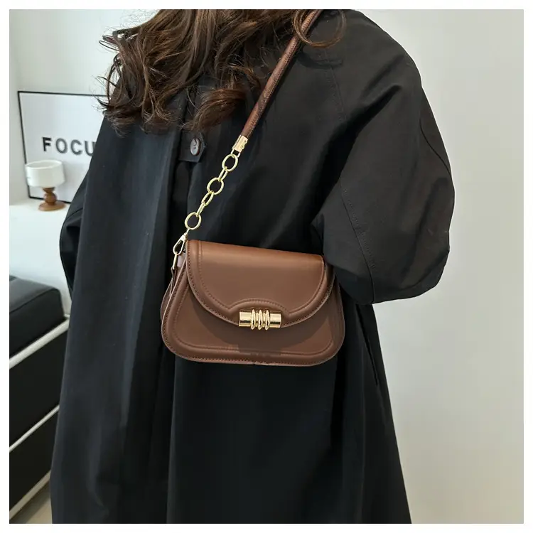 Women's Brown Leather Crossbody Bag with Gold Clasp — feature 14