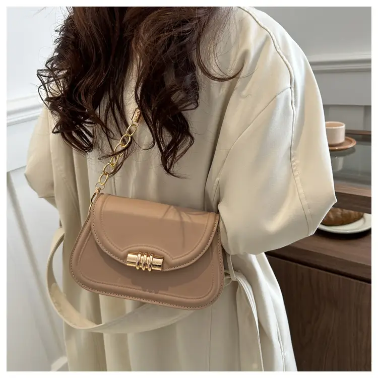 Women's Brown Leather Crossbody Bag with Gold Clasp — feature 8