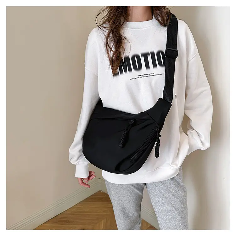 Red Nylon Crossbody Bag for Men Women 2024 — feature 14