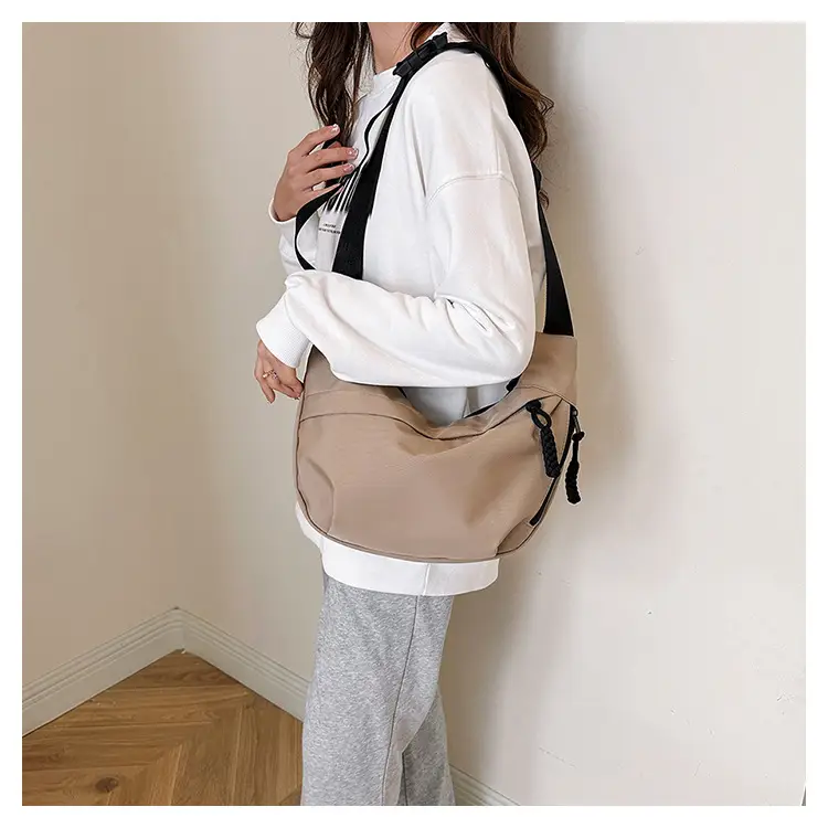 Red Nylon Crossbody Bag for Men Women 2024 — feature 16