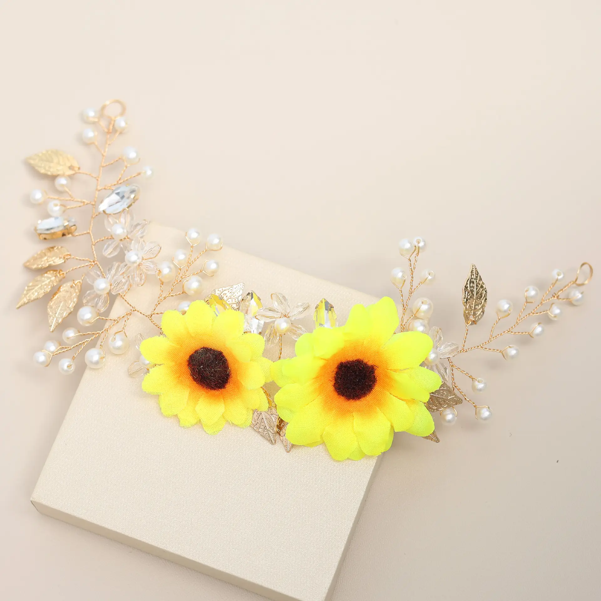 Sunflower Pearl Headband for Women Ancient Style Hanfu Hair Accessory — feature 2