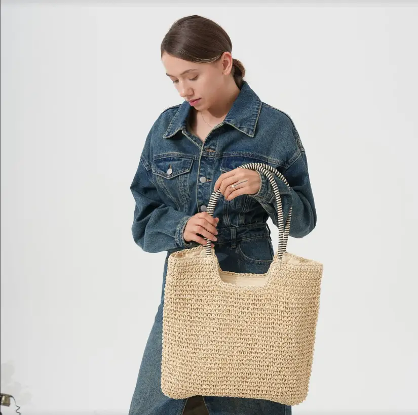 Women's Handmade Straw Shoulder Bag Large Capacity - Image 3