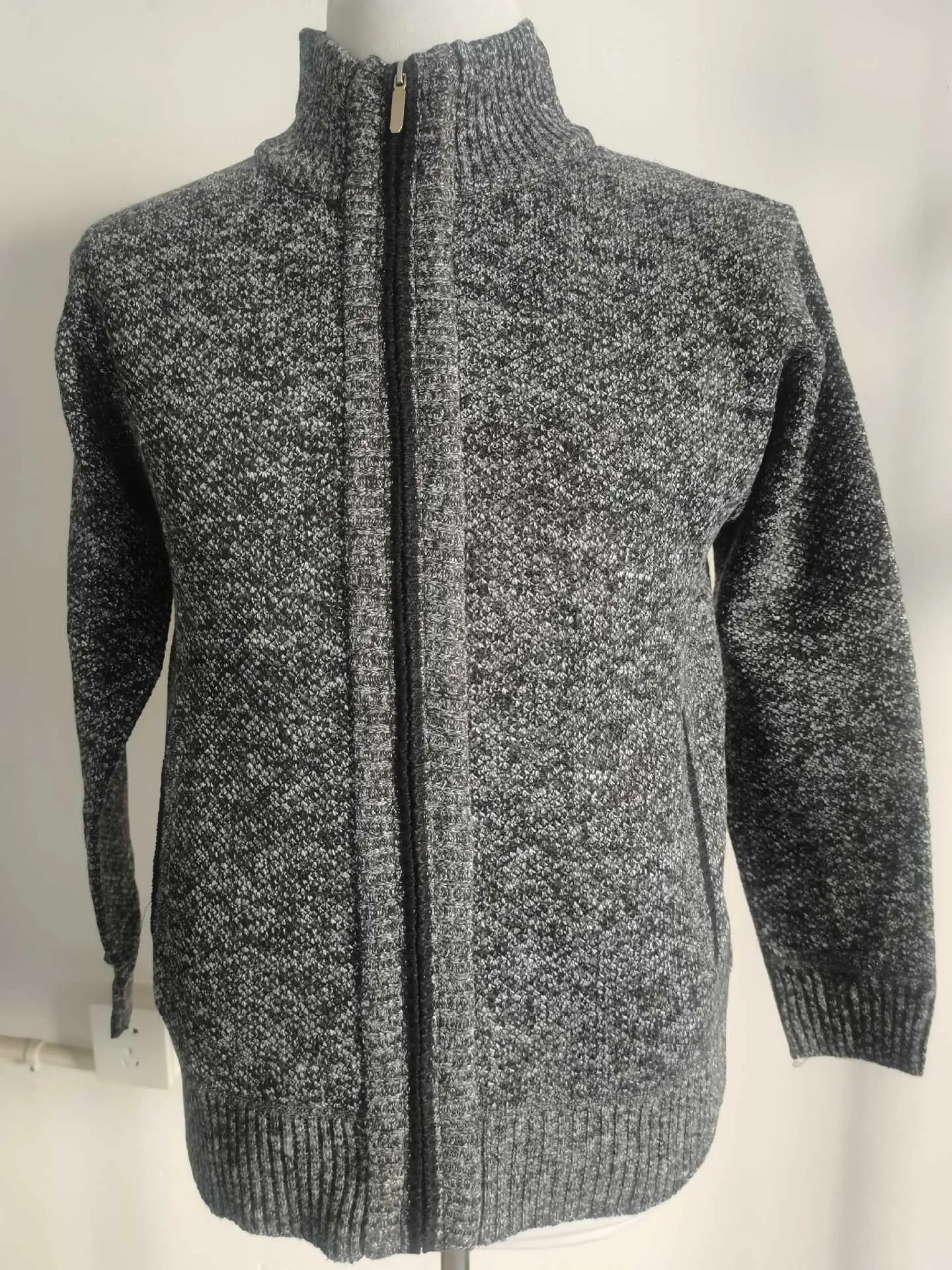 Men's Black Knitwear Cross-Border Warm Jacket — feature 11
