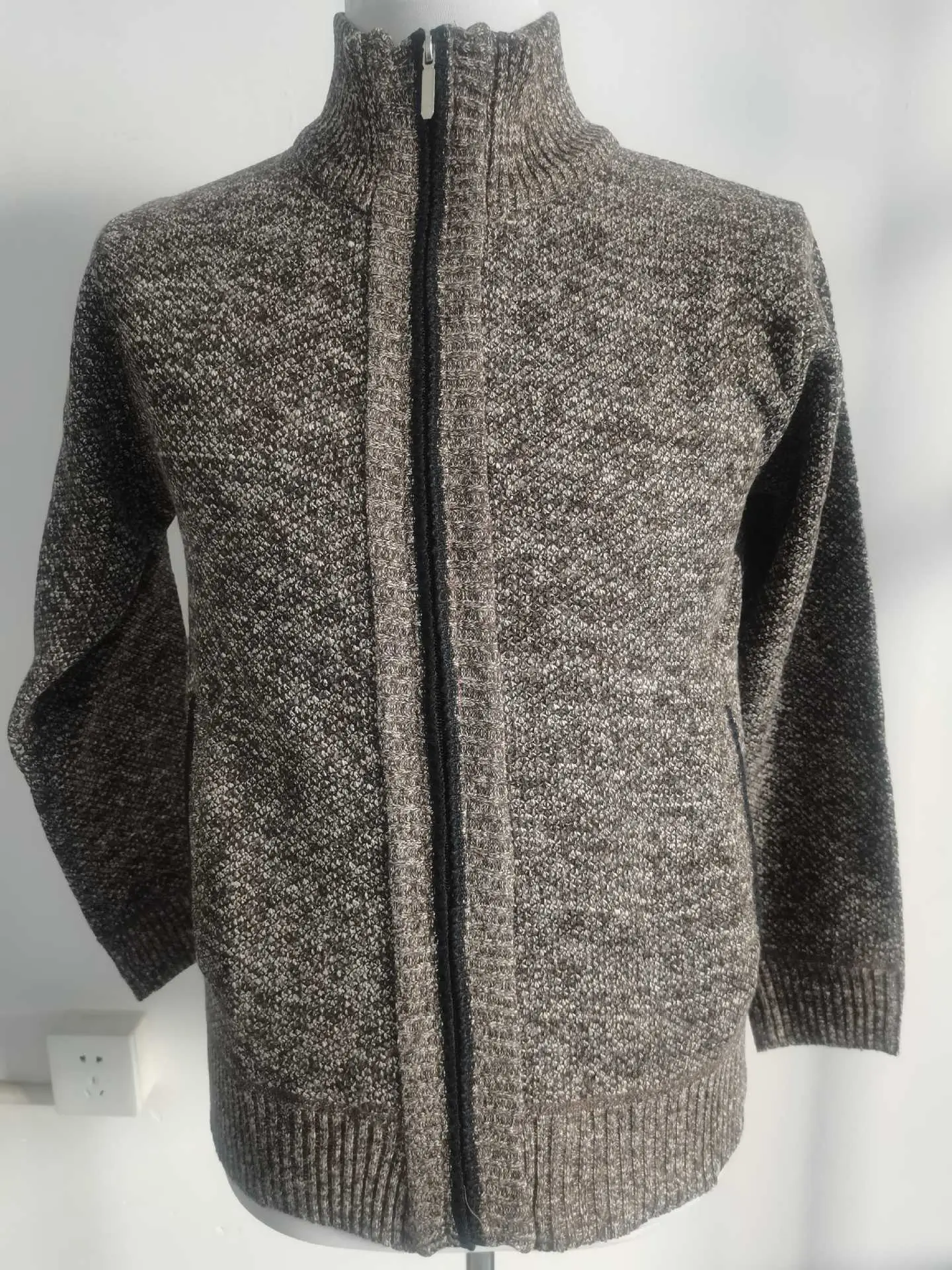 Men's Black Knitwear Cross-Border Warm Jacket — feature 15