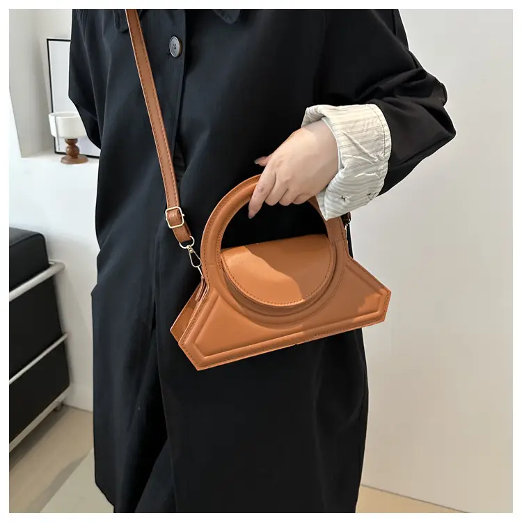Women's Cream Leather Shoulder Crossbody Bag 2024 — feature 16