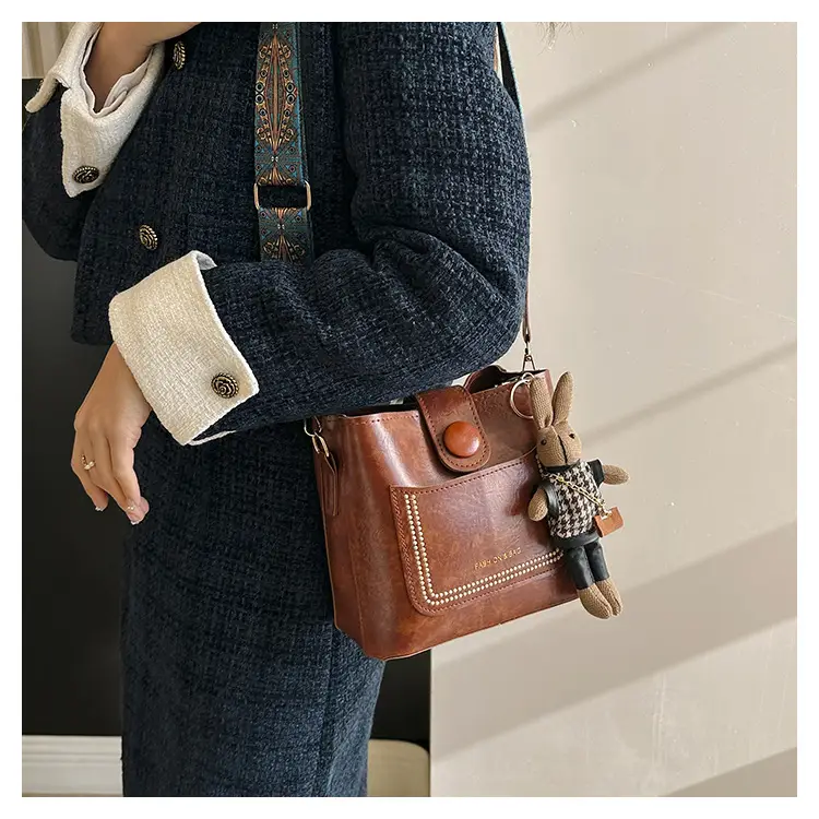 Black Korean Style Shoulder Bag with Wide Strap — feature 12