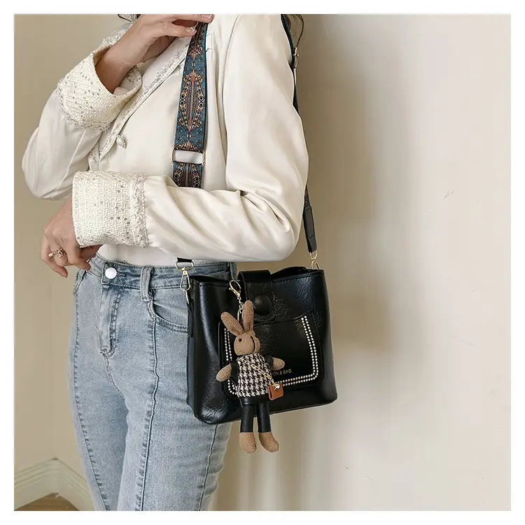 Black Korean Style Shoulder Bag with Wide Strap — feature 15